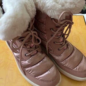 Sperry Plushwave Snow boots, 6.5